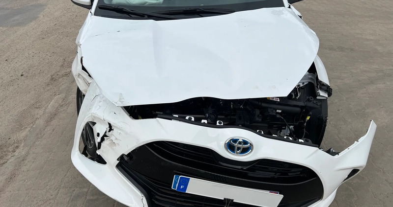 Toyota Yaris cena 34900 przebieg: 35000, rok produkcji 2022 z Chodzież małe 191